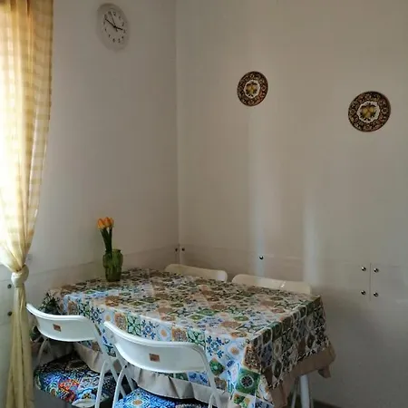 Amuri Siculo, Centro * 팔레르모