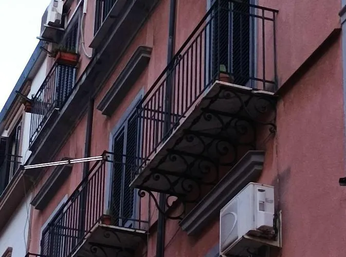 Amuri Siculo, Centro פלרמו